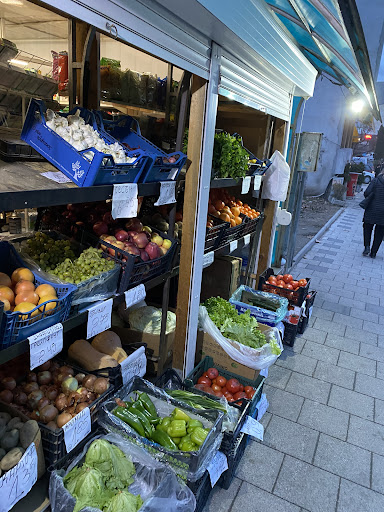Магазин за хранителни продукти (Food store)