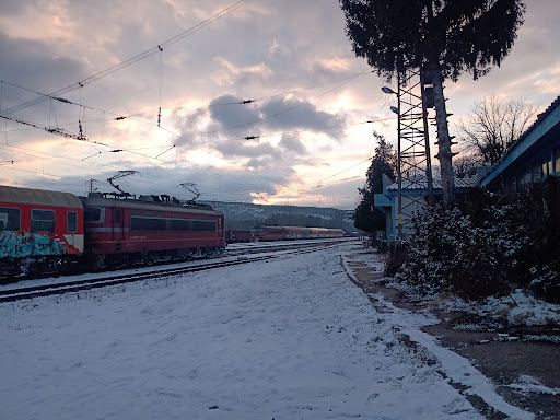 Автогара Мездра