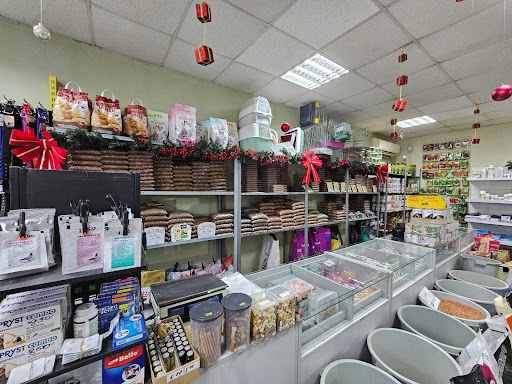 ЗОО МАГАЗИН И СКЛАД ЗА ФУРАЖИ ЗА ВСИЧКИ ВИДОВЕ ЖИВОТНИ