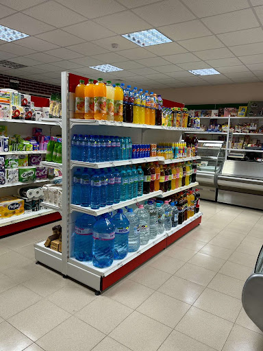 Хранителен магазин с пекарна "Мис Каприз"