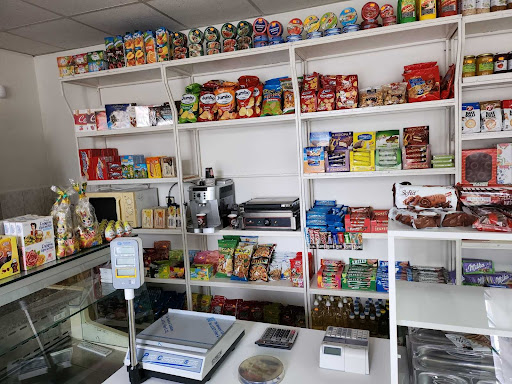 Хранителен магазин Велеви - Закуски и Скара