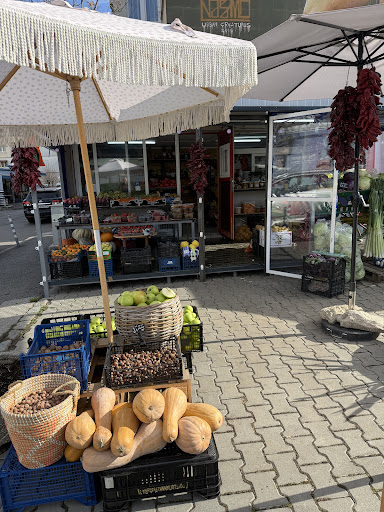 Каручката плод и зеленчук Селектед Фрутс ЕООД